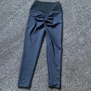 NWOT Tiktok leggings Size S